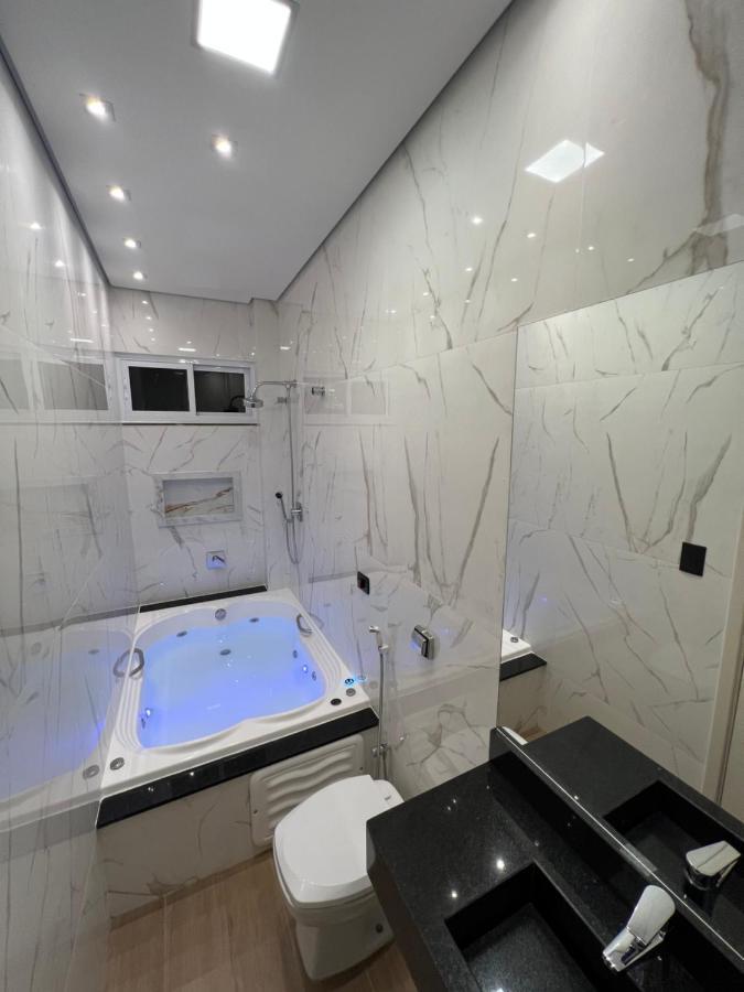 Onix Hotel Assis Esterno foto