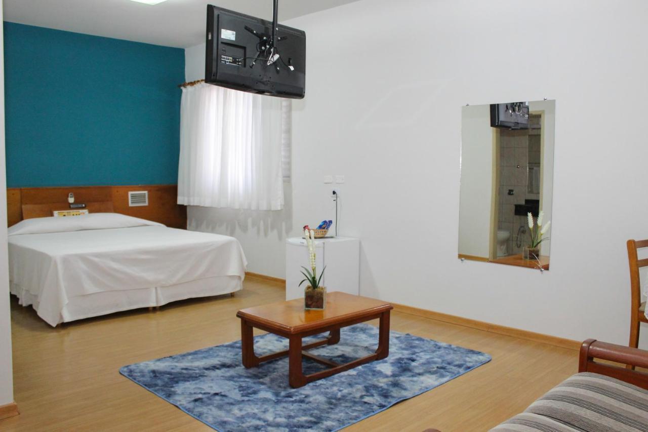 Onix Hotel Assis Esterno foto