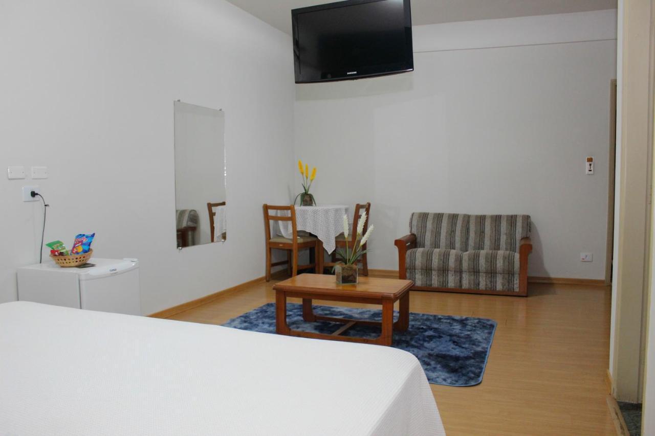 Onix Hotel Assis Esterno foto