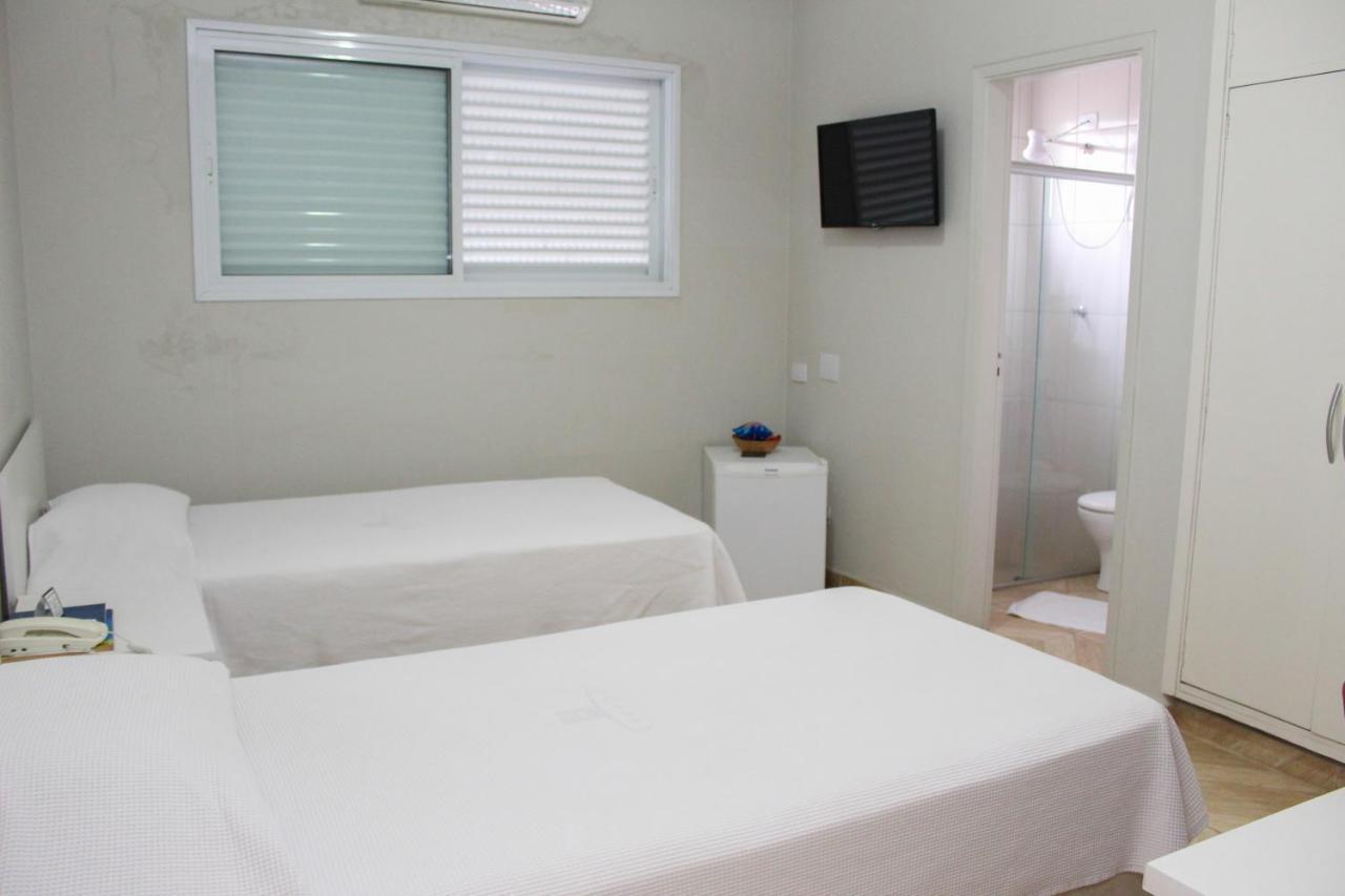 Onix Hotel Assis Esterno foto