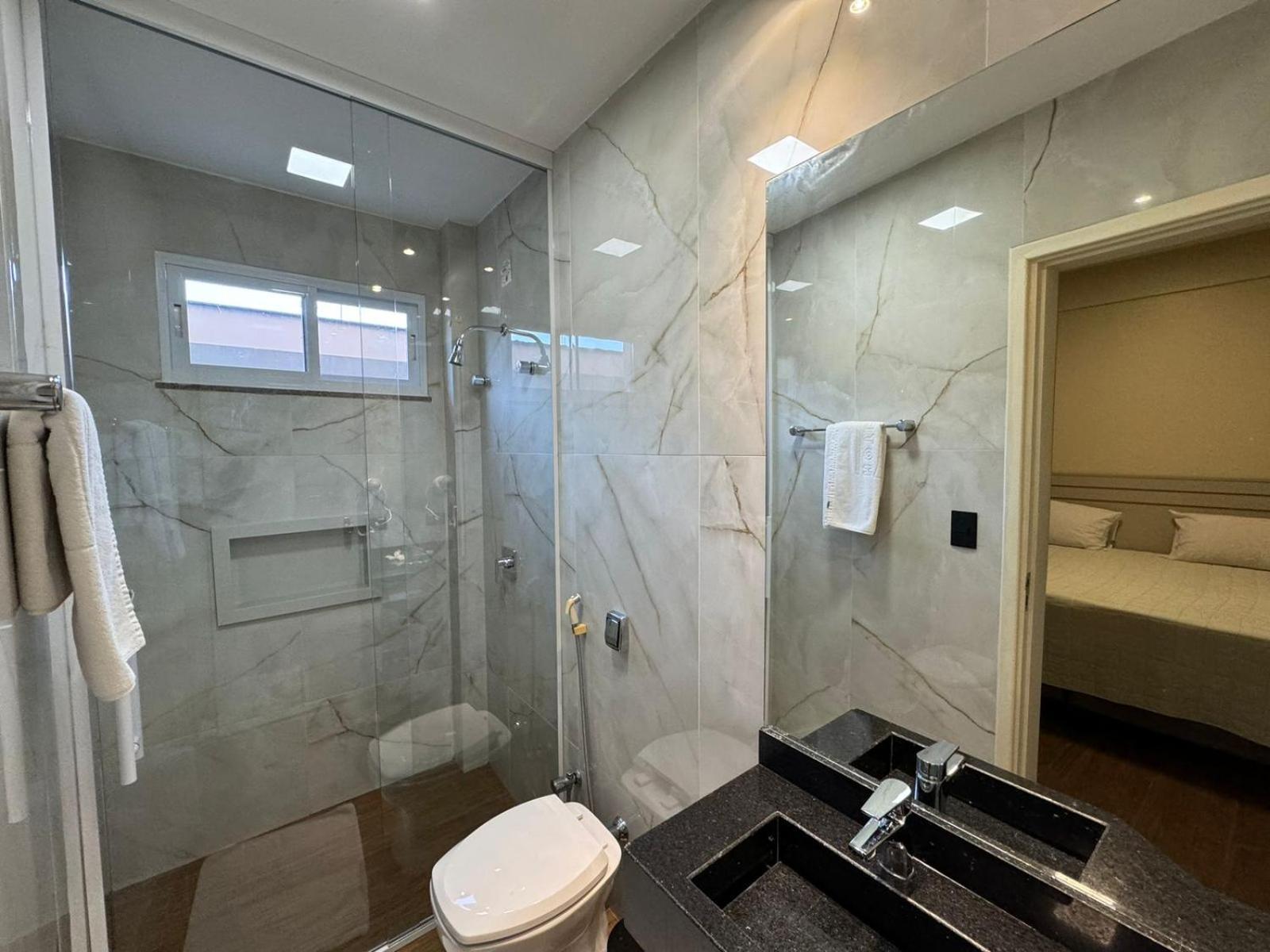 Onix Hotel Assis Esterno foto