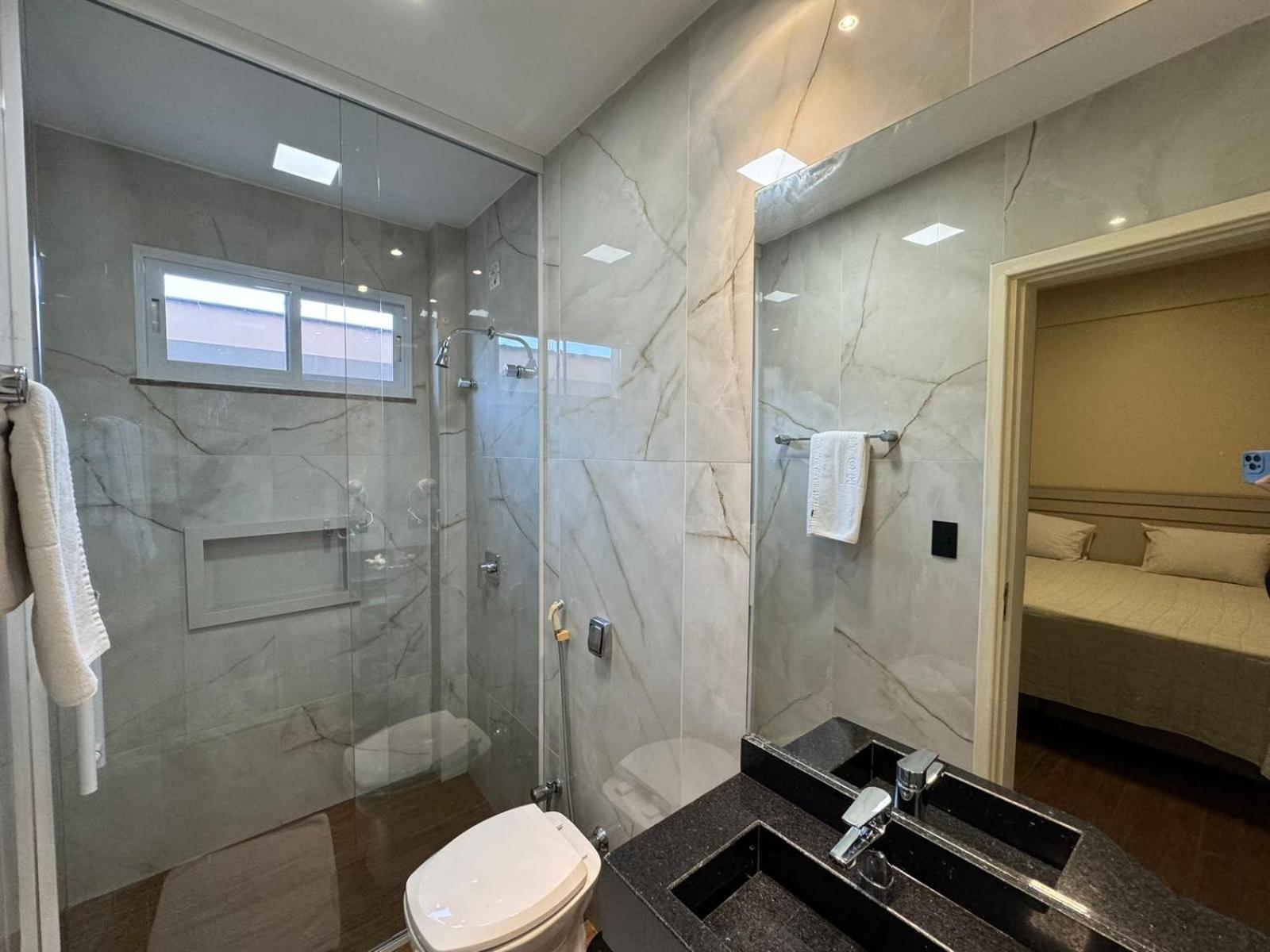 Onix Hotel Assis Esterno foto