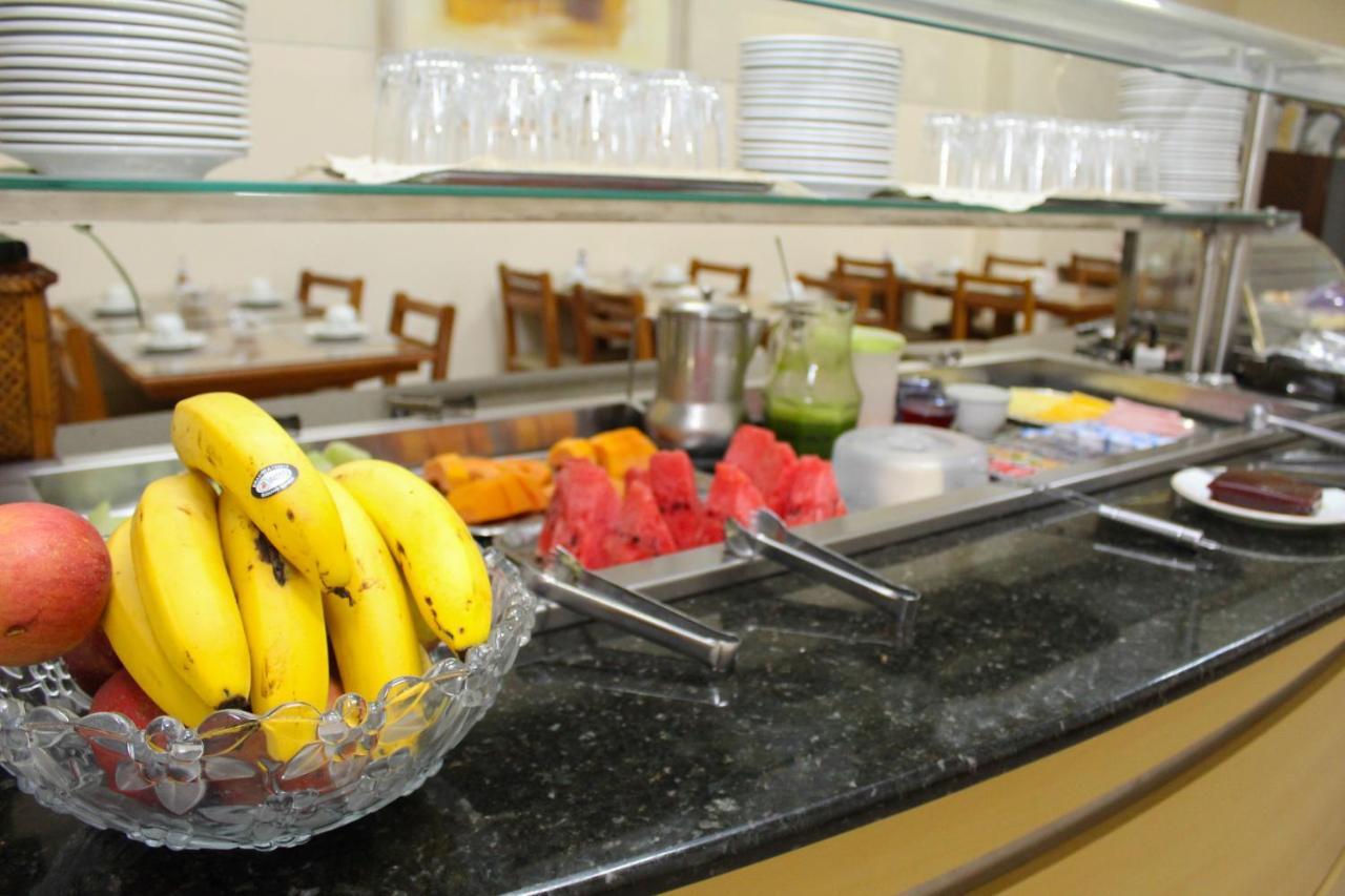 Onix Hotel Assis Esterno foto